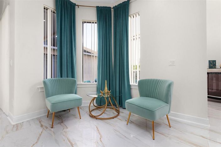 Image No.19-4 Bed Property for sale