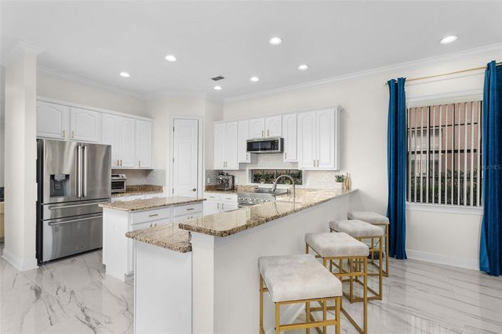 Image No.24-4 Bed Property for sale