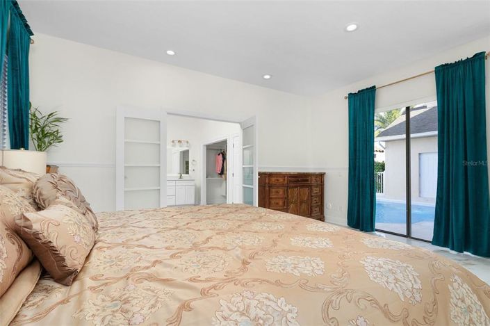 Image No.37-4 Bed Property for sale