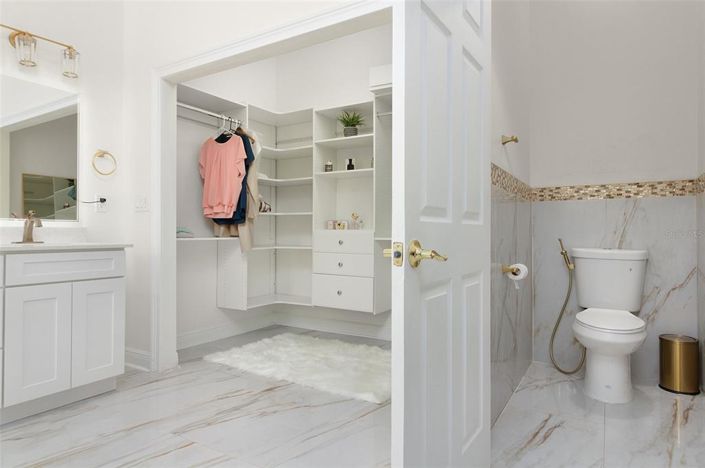 Image No.44-4 Bed Property for sale