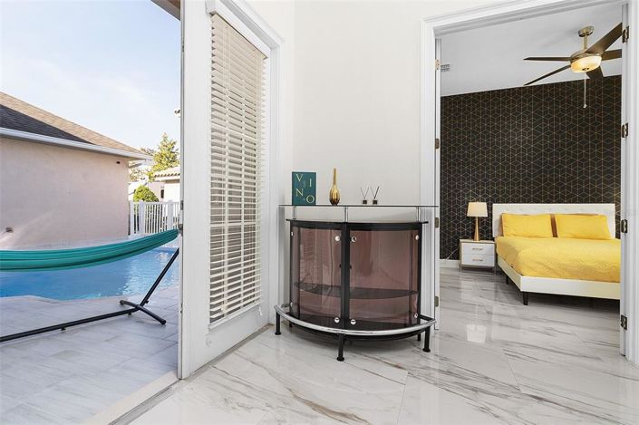 Image No.9-4 Bed Property for sale