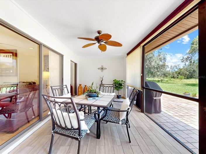 Image No.17-3 Bed Townhouse for sale