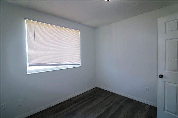 Image No.19-4 Bed Townhouse for sale