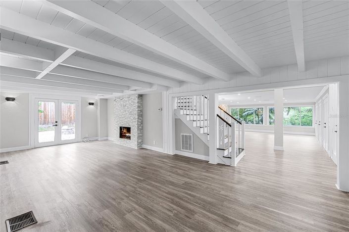 Image No.11-5 Bed Property for sale