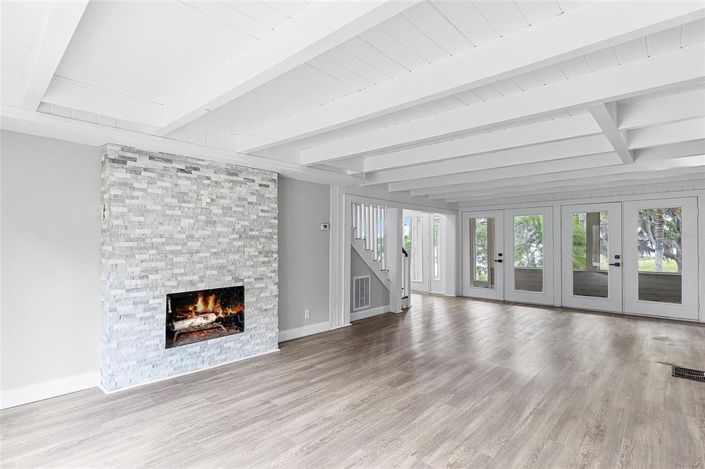 Image No.14-5 Bed Property for sale