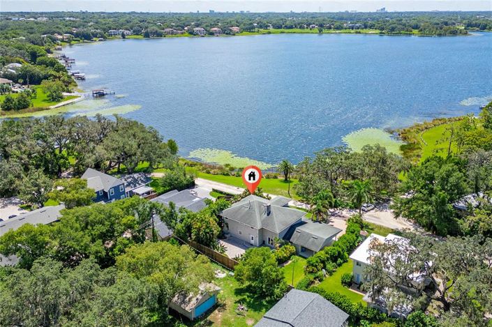 Image No.2-5 Bed Property for sale