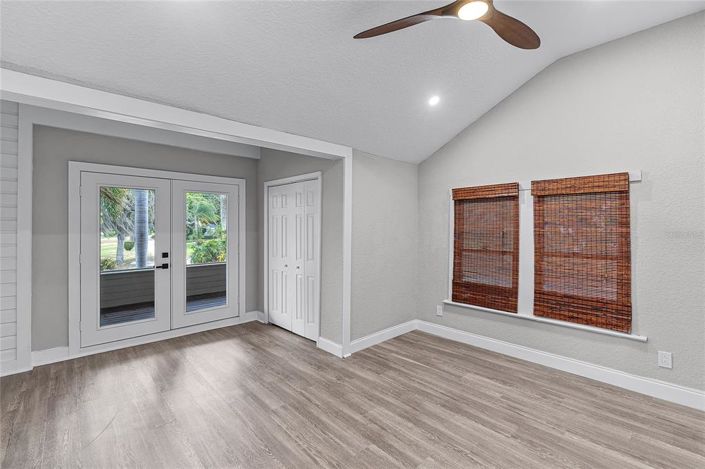 Image No.39-5 Bed Property for sale