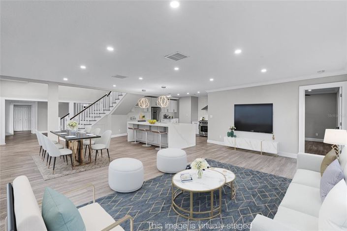 Image No.8-5 Bed Property for sale