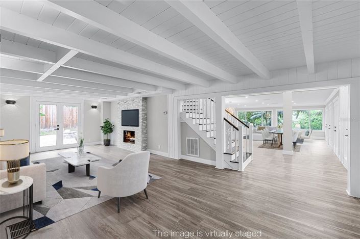 Image No.9-5 Bed Property for sale