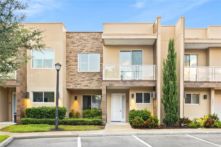 Image No.1-3 Bed Townhouse for sale
