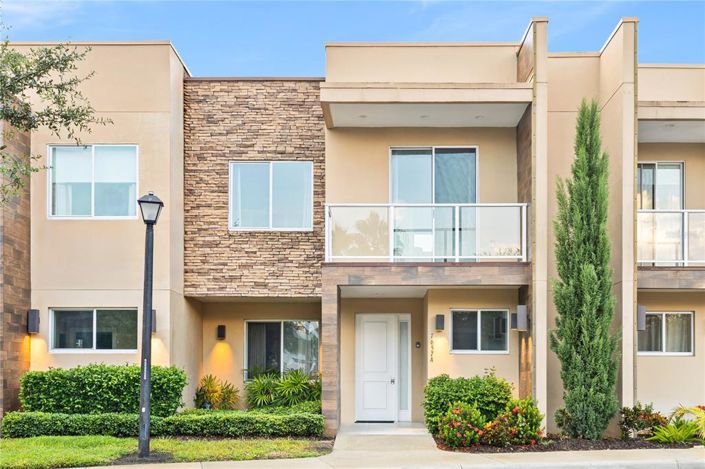 Image No.2-3 Bed Townhouse for sale