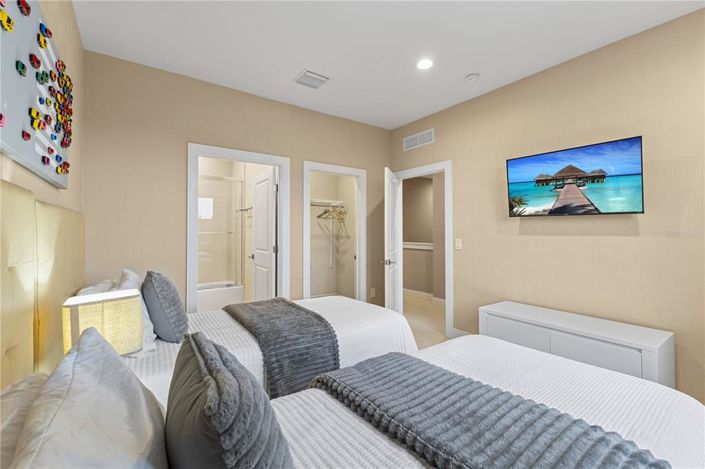 Image No.41-3 Bed Townhouse for sale