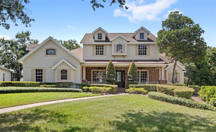 Image No.1-4 Bed Property for sale