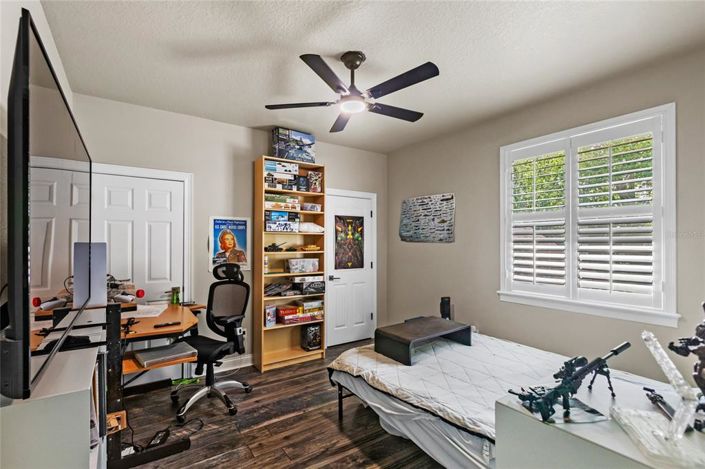 Image No.41-4 Bed Property for sale