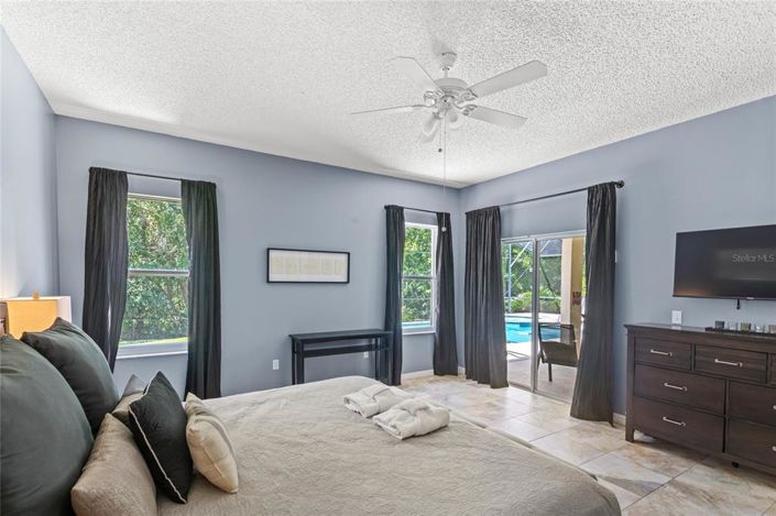 Image No.15-4 Bed Property for sale