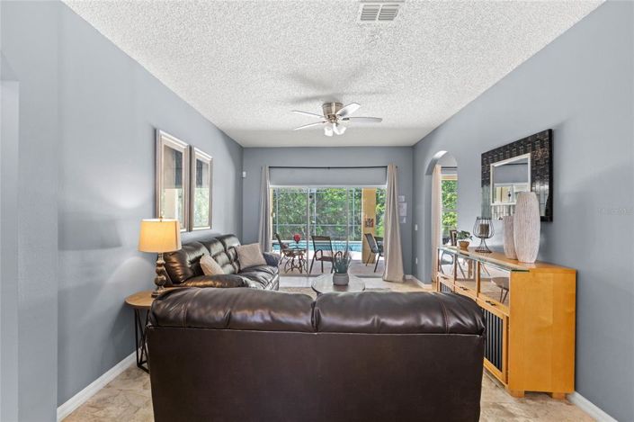 Image No.5-4 Bed Property for sale