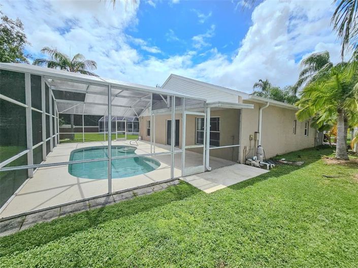 Image No.30-4 Bed Property for sale