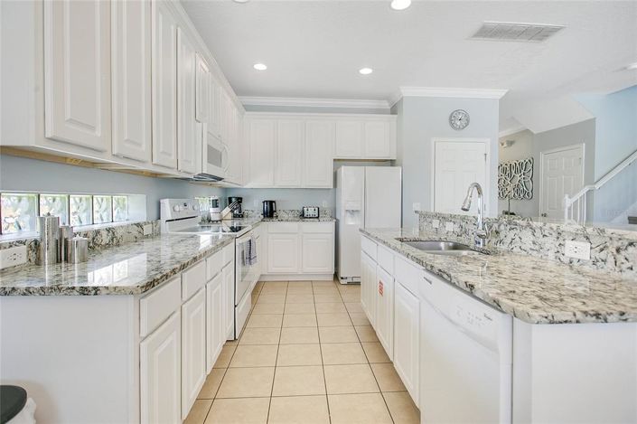 Image No.25-5 Bed Property for sale