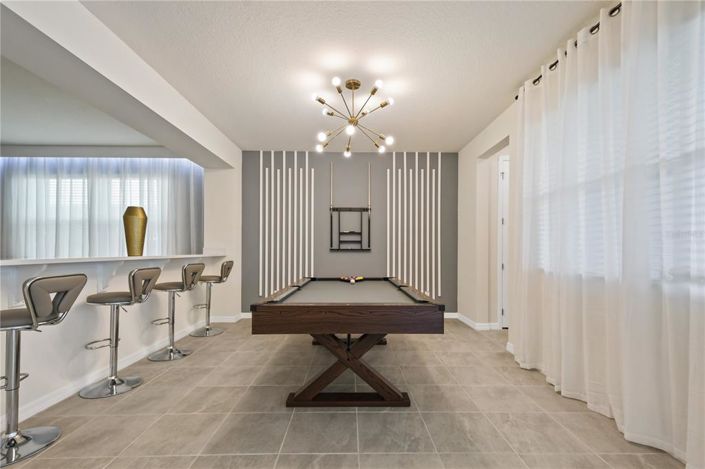 Image No.11-9 Bed Property for sale