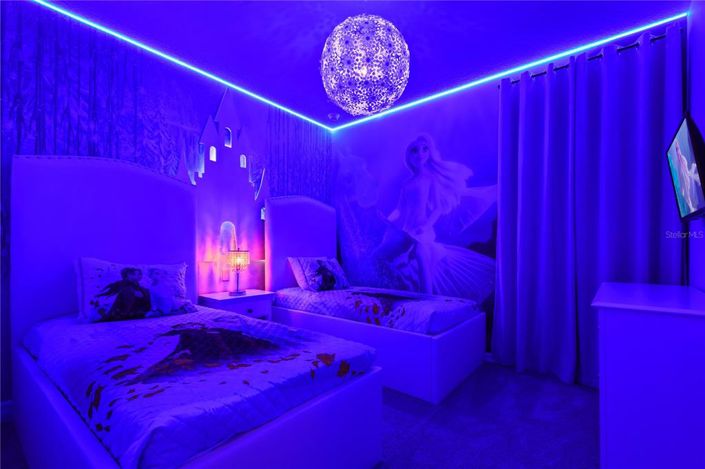 Image No.30-9 Bed Property for sale