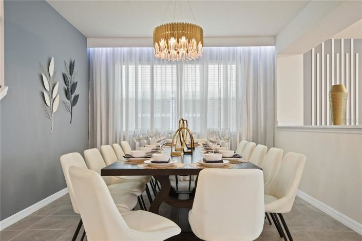 Image No.8-9 Bed Property for sale