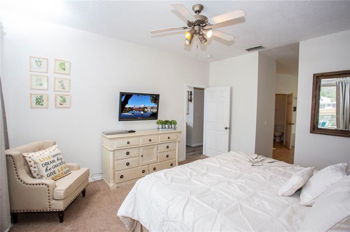 Image No.15-5 Bed Property for sale