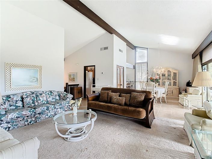 Image No.20-2 Bed Townhouse for sale