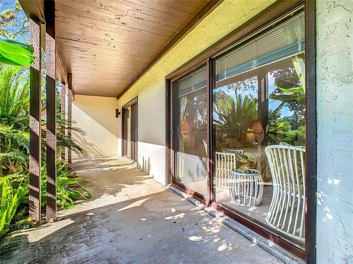 Image No.48-2 Bed Townhouse for sale