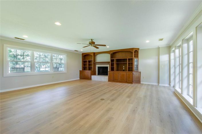 Image No.11-3 Bed Property for sale