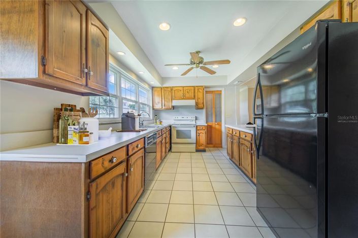 Image No.25-3 Bed Property for sale