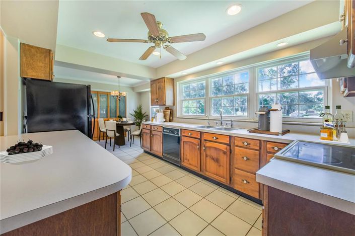 Image No.34-3 Bed Property for sale