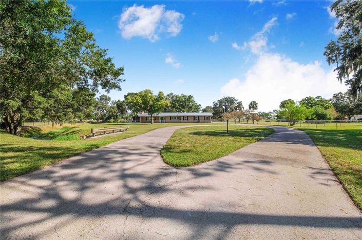 Image No.4-3 Bed Property for sale