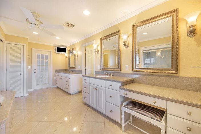 Image No.48-3 Bed Property for sale