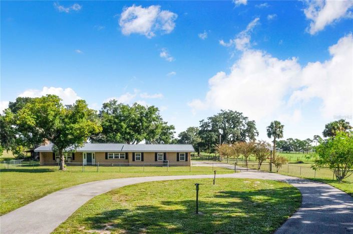 Image No.5-3 Bed Property for sale