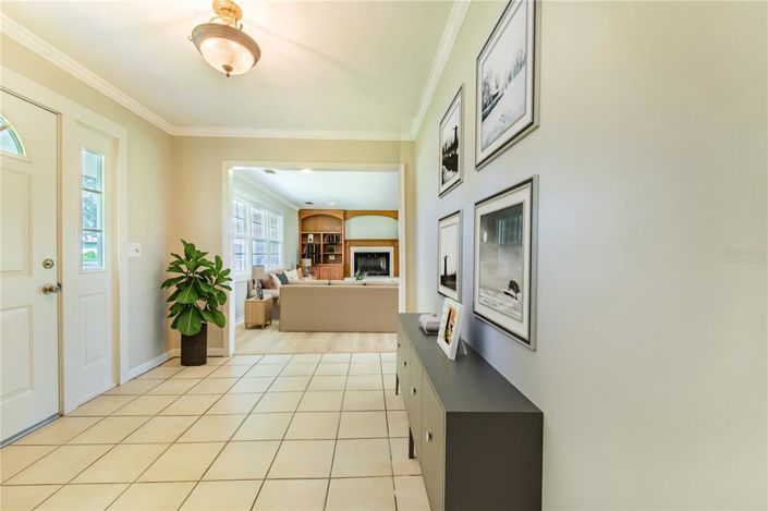 Image No.8-3 Bed Property for sale