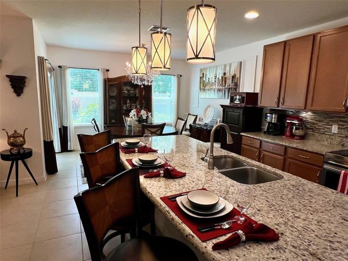 Image No.28-4 Bed Property for sale