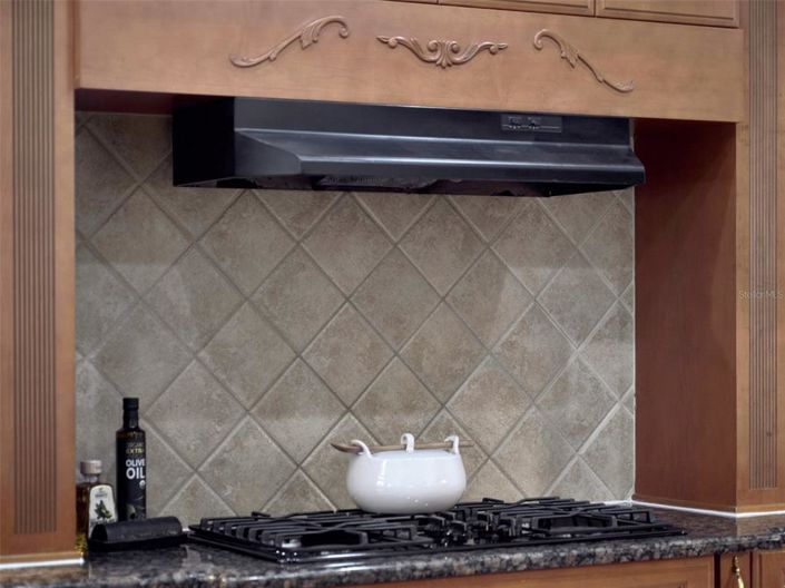 Image No.56-4 Bed Property for sale