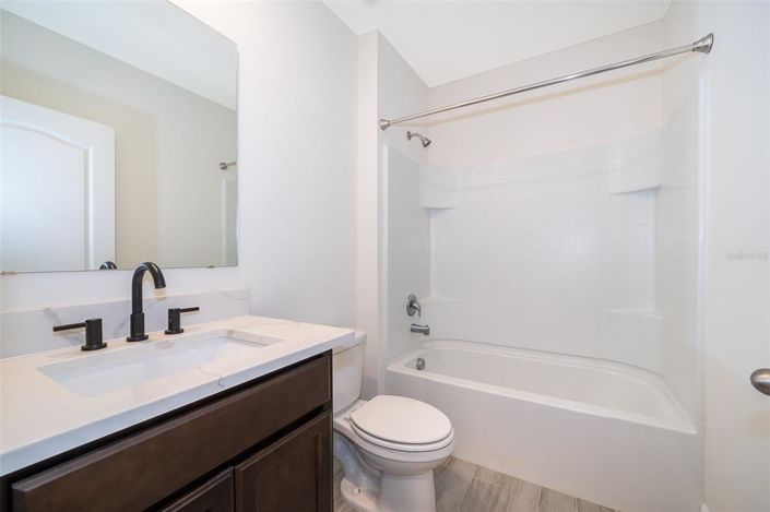 Image No.22-5 Bed Property for sale