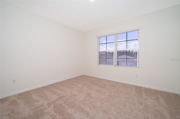 Image No.35-5 Bed Property for sale