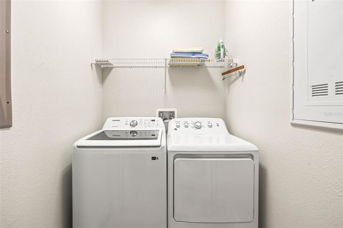 Image No.11-5 Bed Townhouse for sale