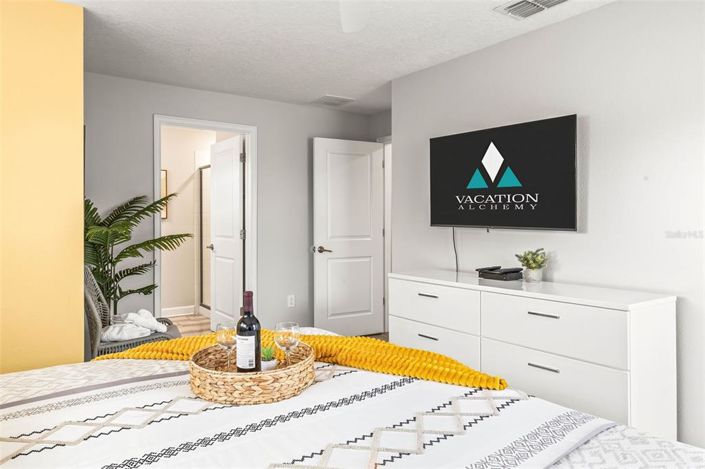 Image No.30-5 Bed Townhouse for sale