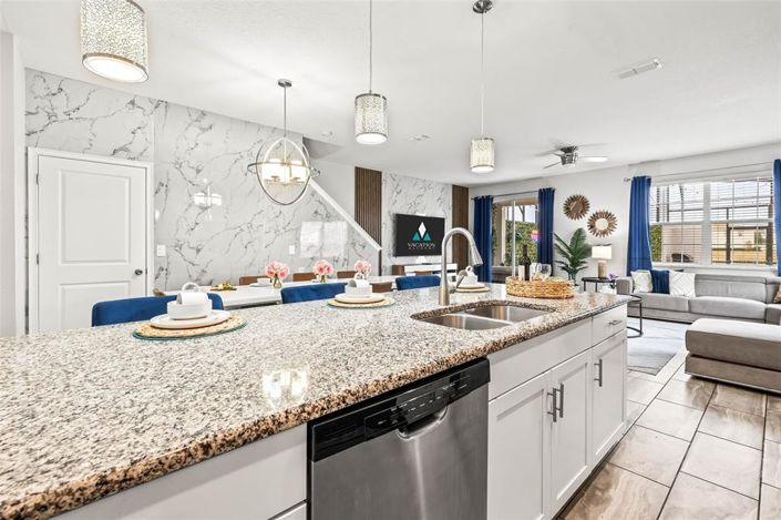 Image No.6-5 Bed Townhouse for sale