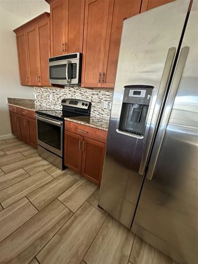 Image No.11-4 Bed Townhouse for sale