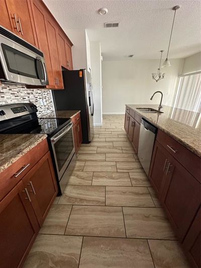 Image No.13-4 Bed Townhouse for sale