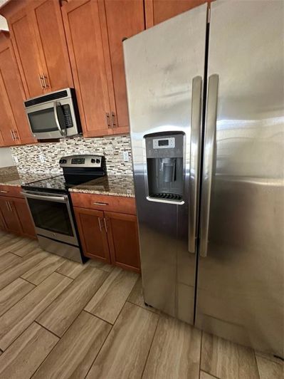 Image No.15-4 Bed Townhouse for sale