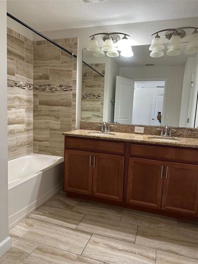 Image No.19-4 Bed Townhouse for sale