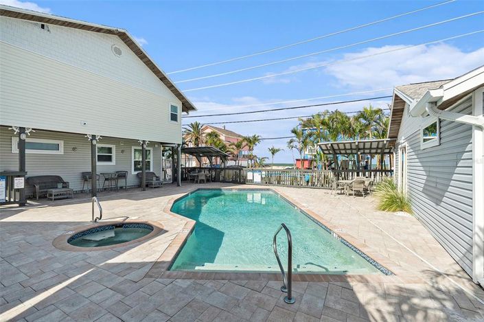 Image No.36-8 Bed Property for sale