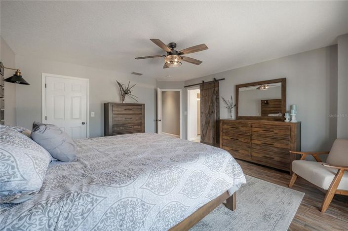 Image No.21-3 Bed Townhouse for sale