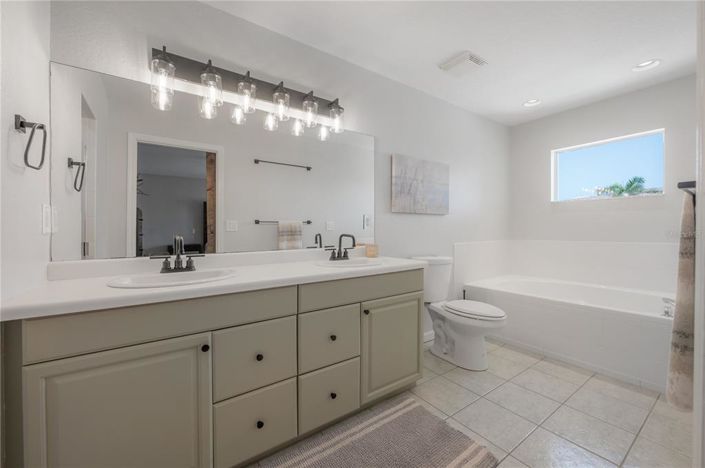 Image No.22-3 Bed Townhouse for sale