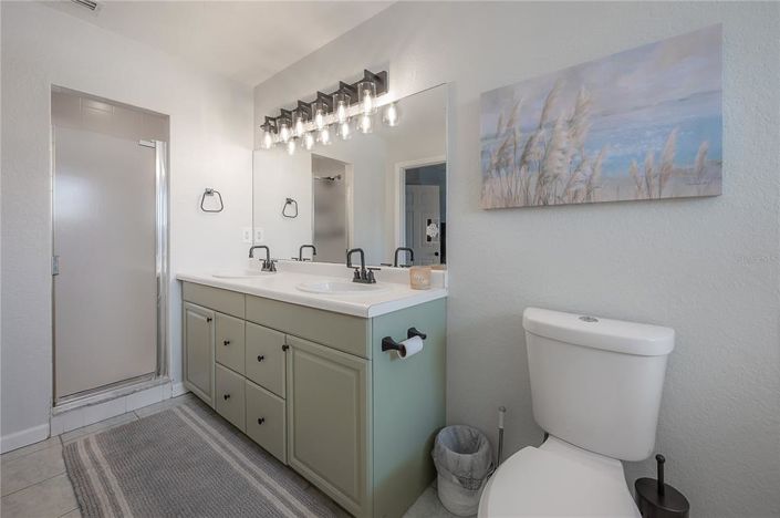 Image No.23-3 Bed Townhouse for sale